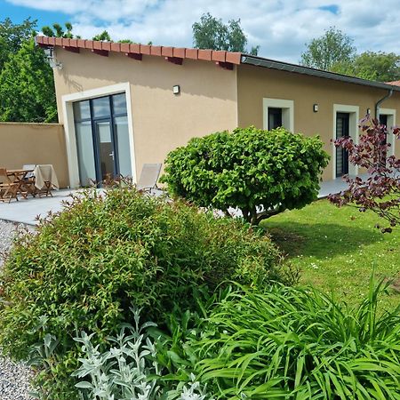 L' Albizia Guest House Pintheville Bagian luar foto